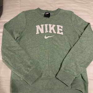 Women’s Nike Crew - Small
